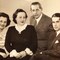 Gabriella Goldmann mit Mann und Eltern, 1950 (Bildquelle: Gabriella Goldmann)